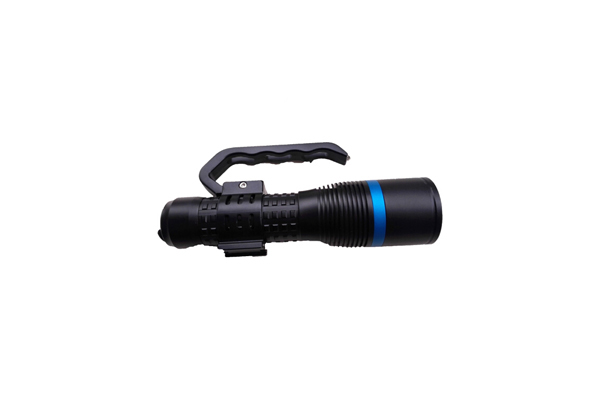 云顶国际JW7112便携式匀光勘查灯